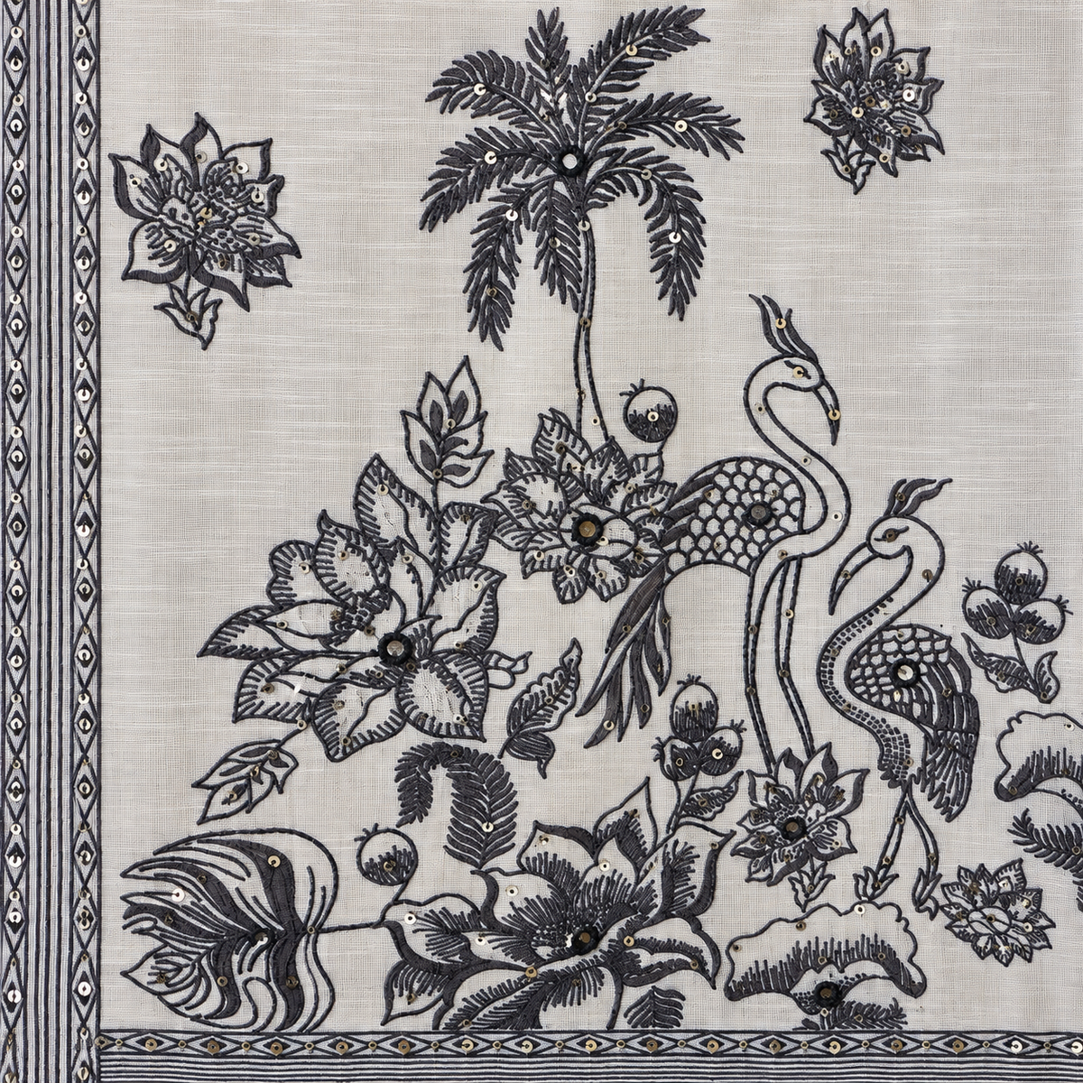 Grey kurta suit set with thread work